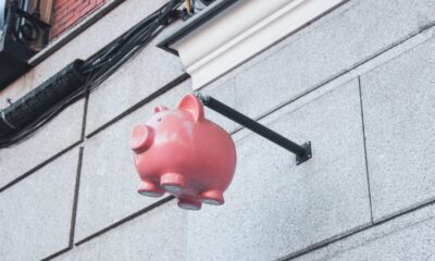 Piggy bank representing how to build an emergency fund