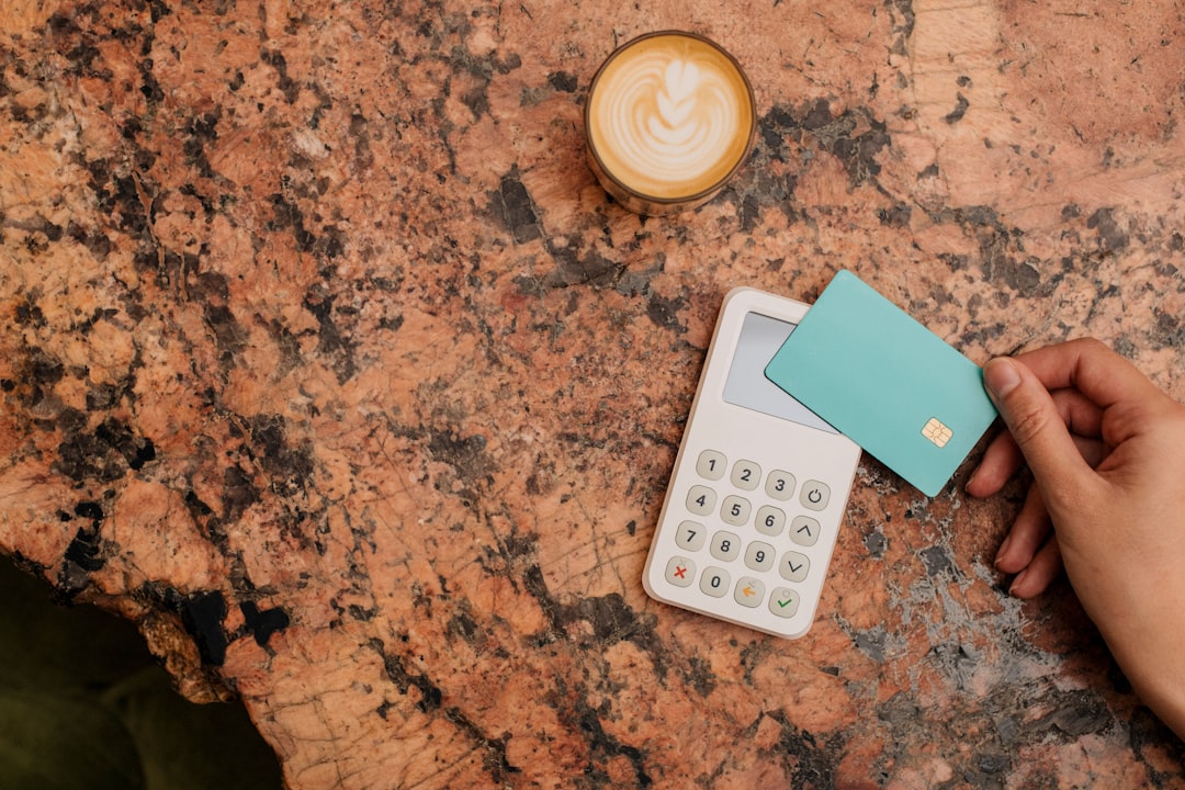 Calculator representing how to calculate a credit utilization ratio